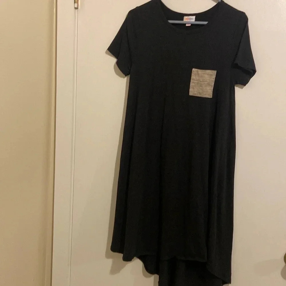 LulaRoe black dress size Small, high low front pocket